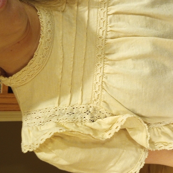 Chelsea and Violet Top 2 for $20 - Picture 2 of 6